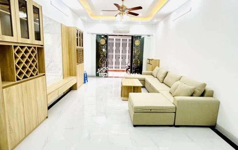  NHÀ ĐẸP TRUNG TÂM THẠCH BÀN – Ô TÔ QUA NHÀ – NGÕ THÔNG – Ở NGAY – GIÁ TỐT