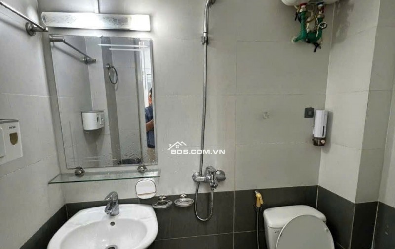 Chung cư 590 CMT8, P11, Q3: 1p ngủ, ban công, 50m2, 6tr5/tháng