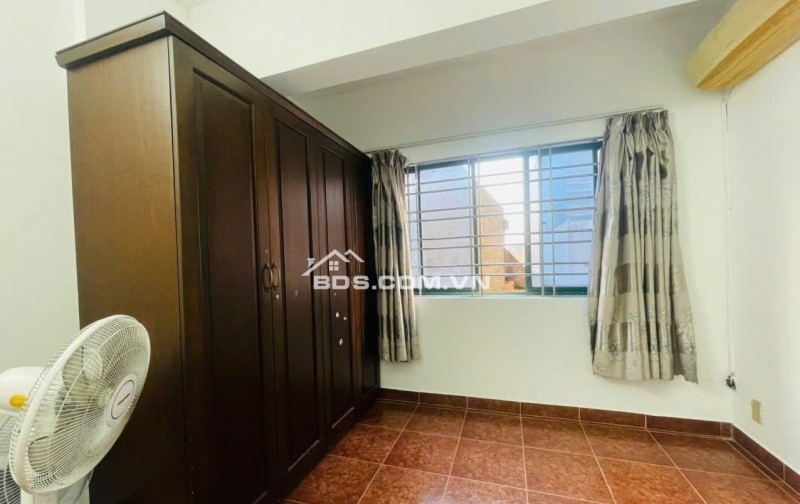 Chung cư Miếu Nổi, Vũ Huy Tấn, BT: 11tr/th, 2 pn rộng, 1wc 70m2, Nội thất.