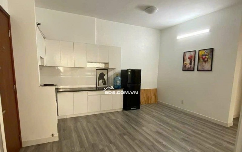 Chung cư Ngô Gia Tự, Hòa Hảo, Q10, 2PN, WC, 70m2, 10tr/tháng.
