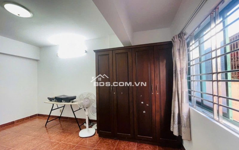 Chung cư Miếu Nổi, Vũ Huy Tấn, BT: 11tr/th, 2 pn rộng, 1wc 70m2, Nội thất.