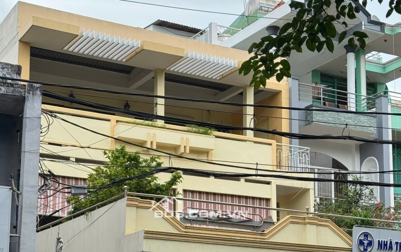 Nhà 3 tầng (8,5x16) mặt tiền Phan Văn Khỏe P5 Q6 giá 20 tỷ có bớt