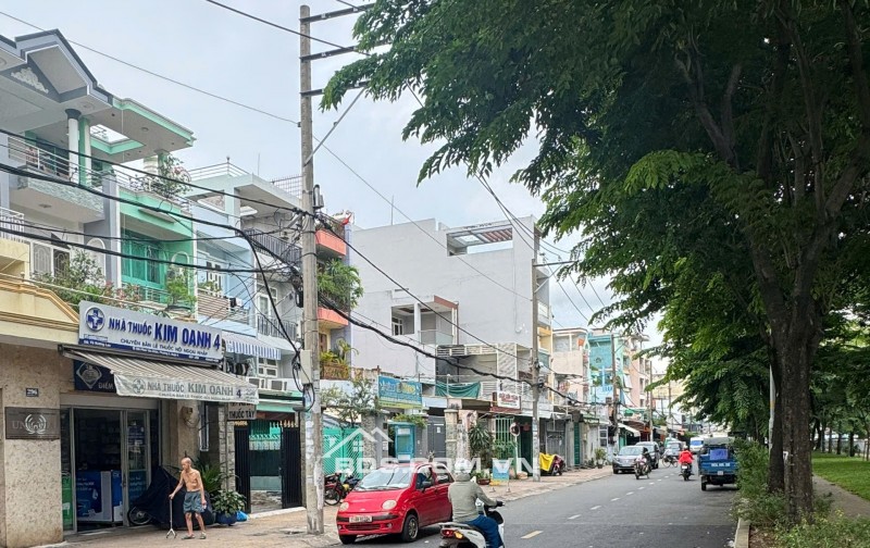 Nhà 3 tầng (8,5x16) mặt tiền Phan Văn Khỏe P5 Q6 giá 20 tỷ có bớt