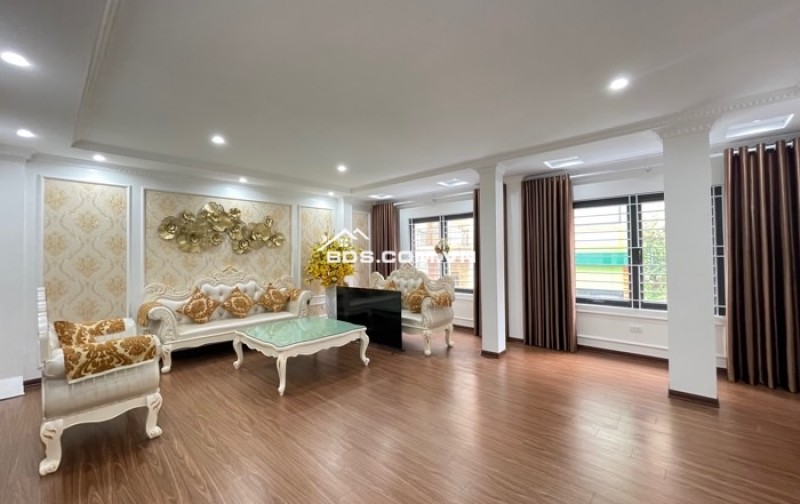 HẠ SỐC 600 TRIỆU – CHỈ CÒN 12 TỶ – NHÀ MỚI 7 TẦNG THANG MÁY PHÂN LÔ VỈA HÈ HOÀNG ĐẠO THÀNH