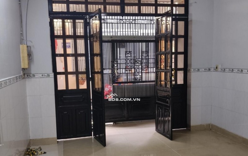 Nhà bán Nguyễn Ảnh Thủ DT 4x10 m2 , giá  3.3 tỷ phường Hiệp Thành Quận 12