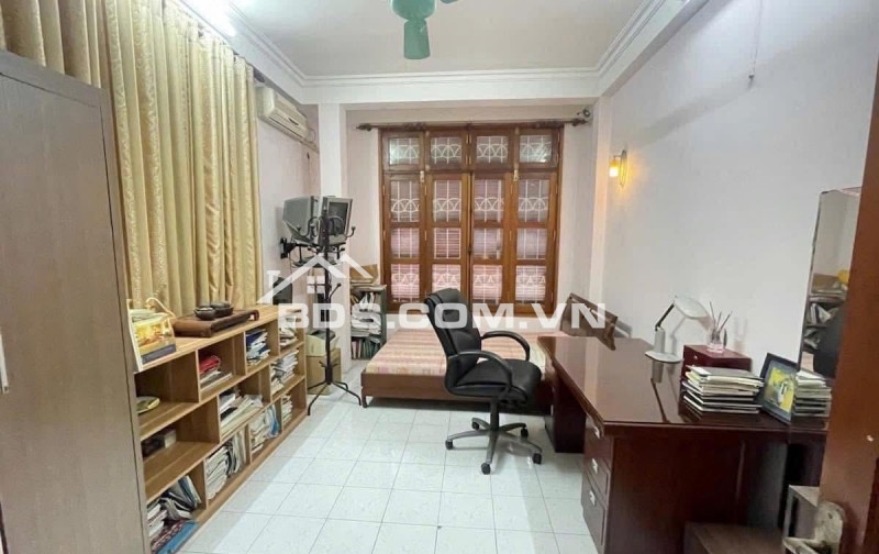 BÁN NHÀ NGUYỄN CHÍ THANH MẶT TIỀN 3.5M 6 TẦNG DIỆN TÍCH 30M2 GIÁ 8 TỶ