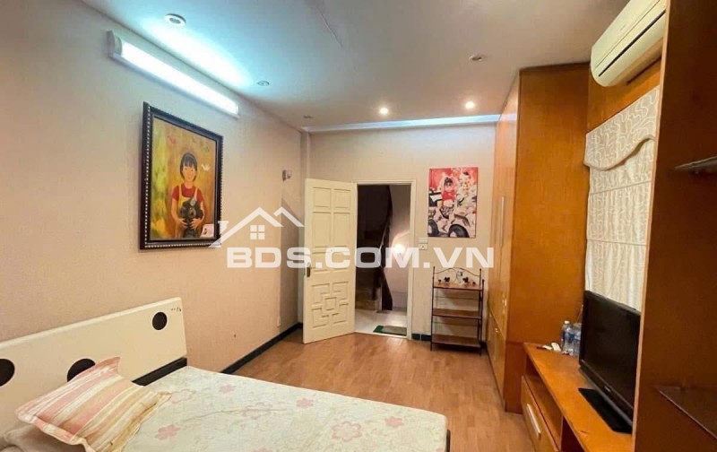 BÁN NHÀ NGUYỄN CHÍ THANH MẶT TIỀN 3.5M 6 TẦNG DIỆN TÍCH 30M2 GIÁ 8 TỶ