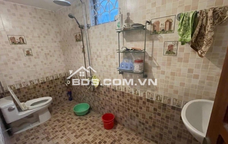 BÁN NHÀ NGUYỄN CHÍ THANH MẶT TIỀN 3.5M 6 TẦNG DIỆN TÍCH 30M2 GIÁ 8 TỶ