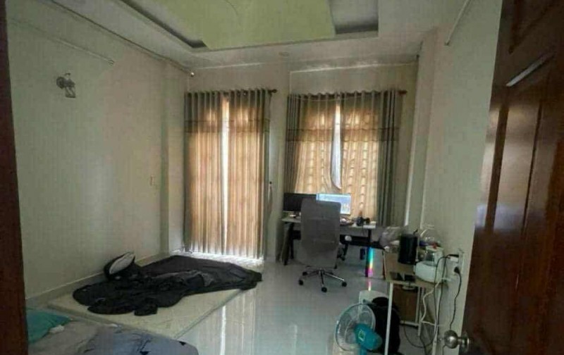  Bán nhà mặt tiền kinh doanh đỉnh 2tầng ko lộ giới..t
