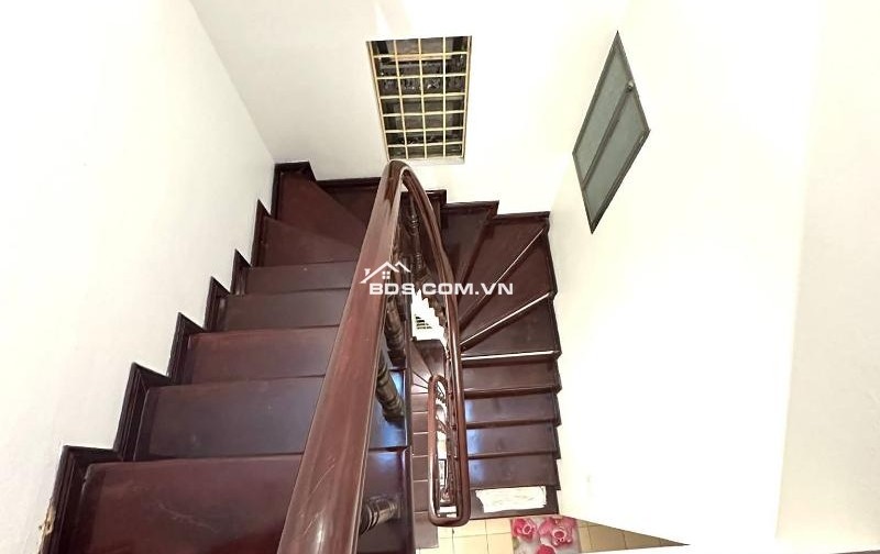 Bán nhà dân xây Thanh Xuân  - Nhà cao cửa rộng- Anh ninh tuyệt đối- 40m2