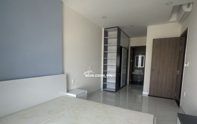 Cần bán căn hộ 2Pn 2Wc diện tích 80m2 nhà full nội thất ban công view thoáng mát