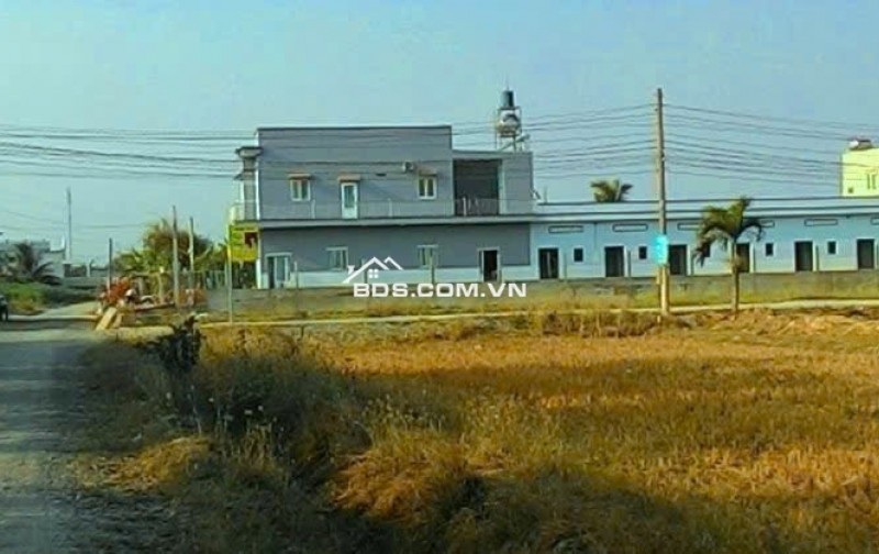 BÁN GẤP 1.060M2 SÁT BÊN CHỢ, TRƯỜNG HỌC ĐÔNG DÂN NGAY KCN ĐANG H.ĐỘNG SẦM UẤT. GIÁ 180TR