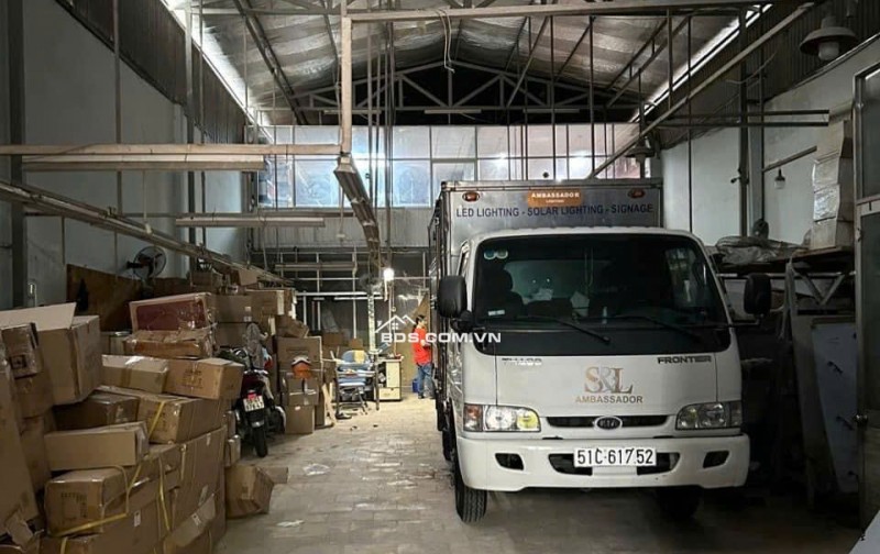BÁN NHÀ XƯỞNG MẶT TIỀN ĐƯỜNG TRUNG MỸ TÂY QUẬN 12 - 339M2 (9 x 38) - VỊ TRÍ OK