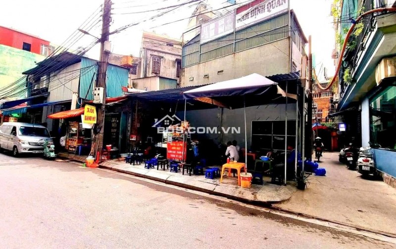 Nhà Ngõ 21 Lê Văn Lương, Ngay GOLDEN PALM, Lô Góc, 104m2 C4, MT 12.6m, Ô tô tránh, Vỉa he, Chỉ 43 Tỷ
