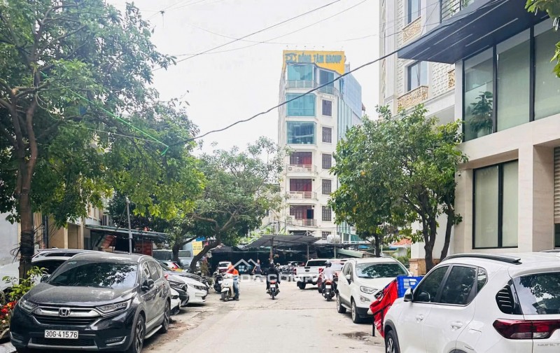 Nhà Ngõ 21 Lê Văn Lương, Ngay GOLDEN PALM, Lô Góc, 104m2 C4, MT 12.6m, Ô tô tránh, Vỉa he, Chỉ 43 Tỷ
