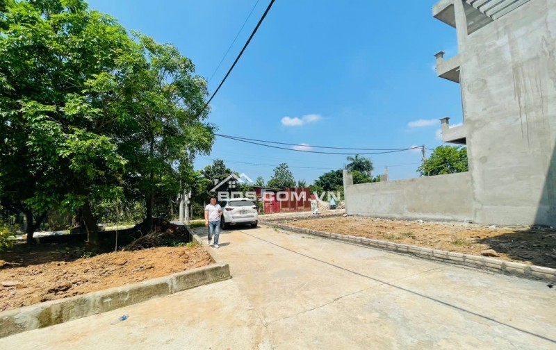 PHỤNG THƯỢNG, Ô TÔ TRÁNH, VỈA HÈ 2M, Ô GÓC VIEW VƯỜN HOA. GIÁ BÁN RẤT GẤP