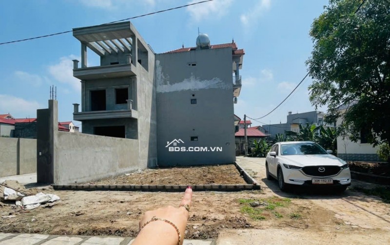PHỤNG THƯỢNG, Ô TÔ TRÁNH, VỈA HÈ 2M, Ô GÓC VIEW VƯỜN HOA. GIÁ BÁN RẤT GẤP