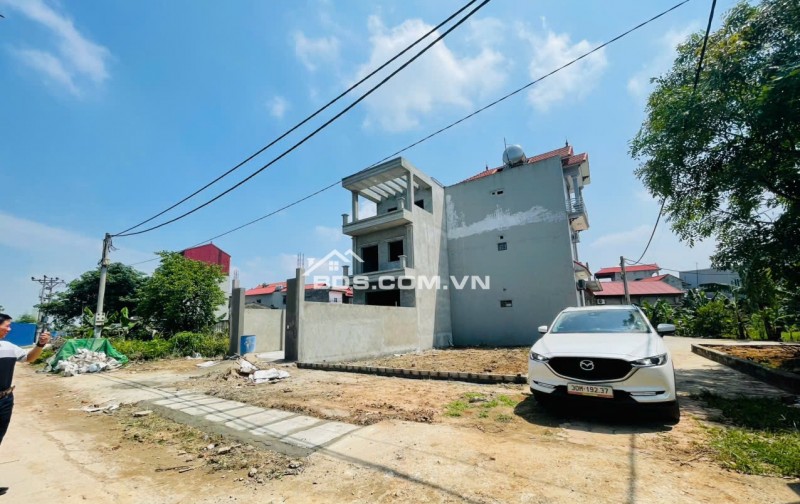 PHỤNG THƯỢNG, Ô TÔ TRÁNH, VỈA HÈ 2M, Ô GÓC VIEW VƯỜN HOA. GIÁ BÁN RẤT GẤP