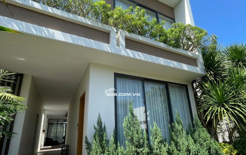 BÁN BIỆT THỰ NGHĨ DƯỠNG CAM RANH - SỔ HỒNG LÂU DÀI - DT;453m2 CHỈ 24,5 TỶ