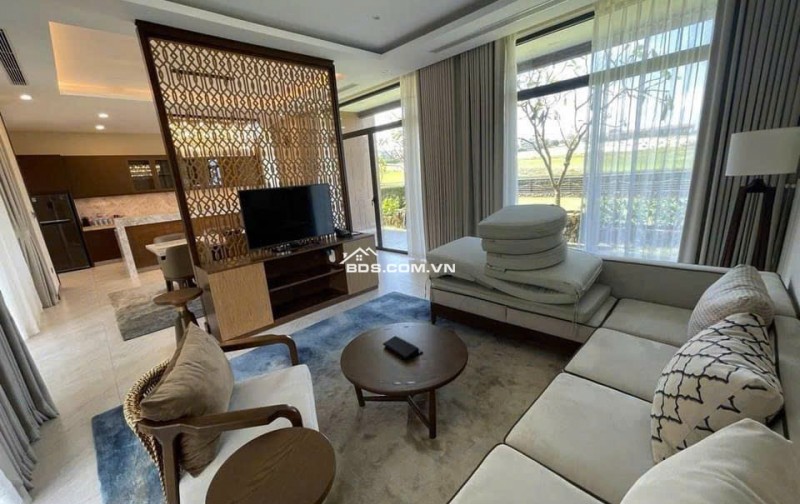 BÁN BIỆT THỰ NGHĨ DƯỠNG CAM RANH - SỔ HỒNG LÂU DÀI - DT;453m2 CHỈ 24,5 TỶ