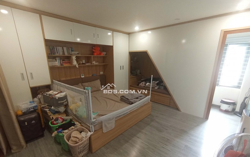 Nhà Lê Độ phù hợp vk ck trẻ hoặc đầu tư. Nội thất cao cấp, giá hợp lý