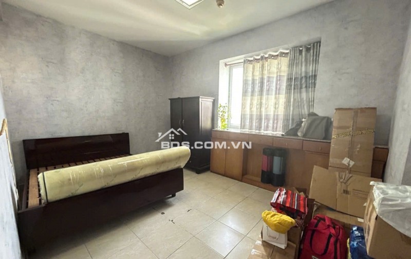 BÁN GẤP CĂN HỘ CHUNG CƯ TẠI PHƯỜNG BÌNH ĐÔNG (P7, Q8 CŨ) –GIÁ CHỈ 1 TỶ 950 – FULL NỘI THẤT – VIEW LANDMARK 