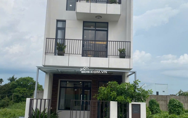 Giảm 500 triệu nhà MT Nguyễn hữu trí 80m2 có sẵn tiệm tạp hóa sổ riêng