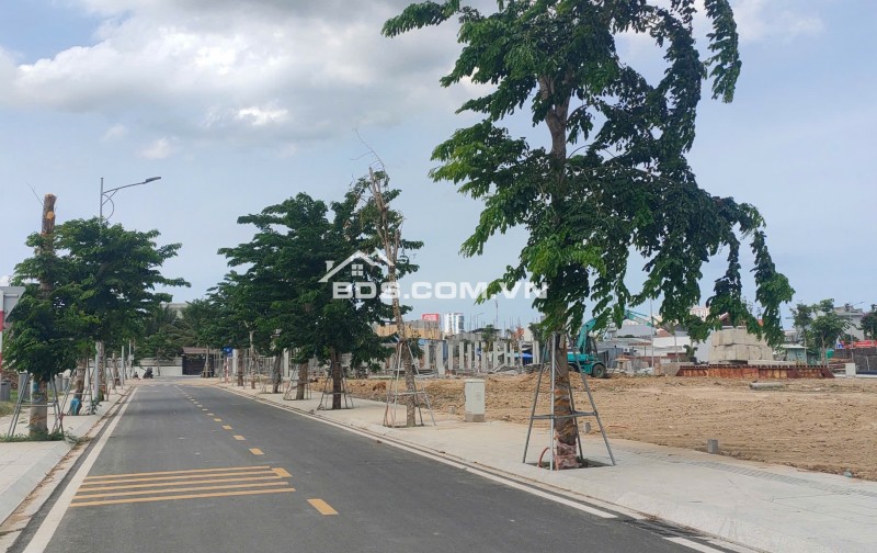 LÔ ĐẤT 90M2 TẠI KDT PHỦ HÀ TRUNG TÂM PHAN RANG giá 2yt3