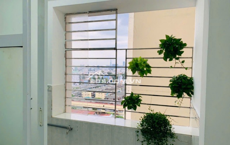 CHỦ CẦN BÁN CAO ỐC B NGÔ GIA TỰ, Q10, THANG MÁY - GIÁ CHỈ 2.TỶ 890