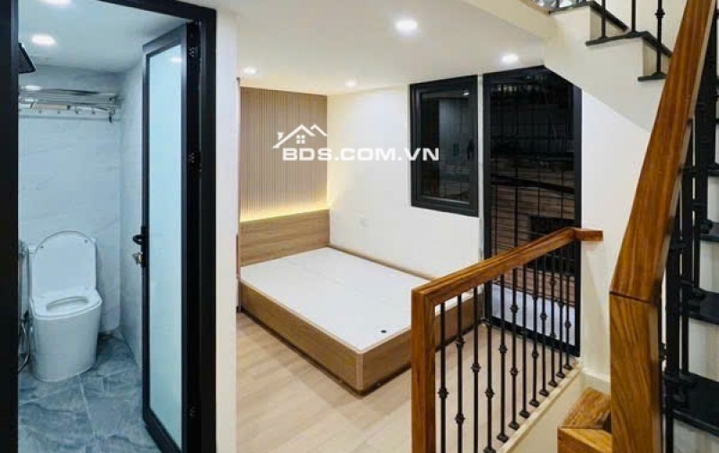 3.85 tỷ Hai Bà Trưng - Nhà đẹp full nội thất sẵn ở. Dân xây kiên cố chắc chắn, ngõ rộng ba gác đỗ cửa.