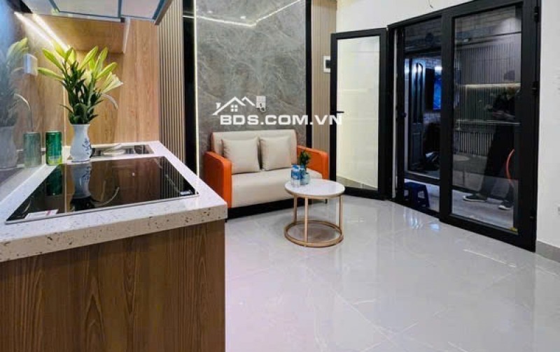 3.85 tỷ Hai Bà Trưng - Nhà đẹp full nội thất sẵn ở. Dân xây kiên cố chắc chắn, ngõ rộng ba gác đỗ cửa.