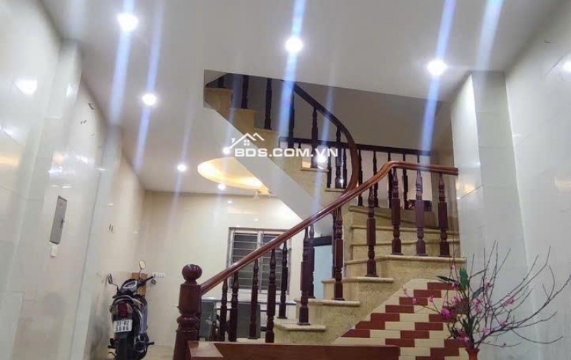 Bán Nhà Đẹp Mỗ Lao, DT 51m² x 4 Tầng, Giá Hơn 7 Tỷ!