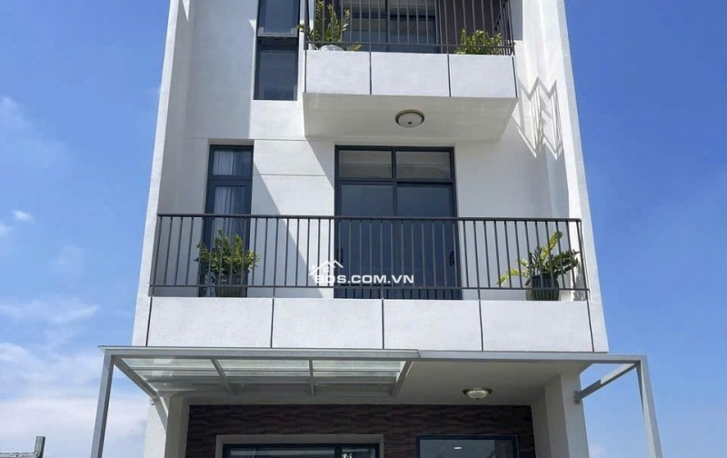 Bán nhà mặt tiền Hoàng Phan Thái , 1 trệt 1 lửng 2 lầu , trả trước 1 tỷ nhận nhà