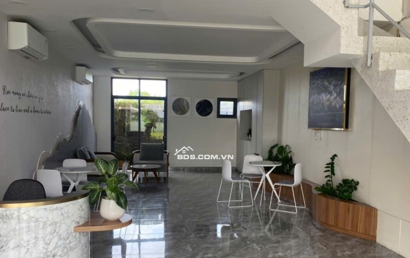Bán nhà mặt tiền Hoàng Phan Thái , 1 trệt 1 lửng 2 lầu , trả trước 1 tỷ nhận nhà