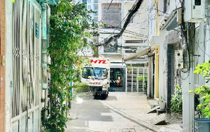 BÁN NHÀ Q10- HẺM XE TẢI THÀNH THÁI- NGANG 8M- CAO 5 TẦNG THU NHẬP 3.6 TỶ/5NĂM. Mr Vũ: 0933 910 039