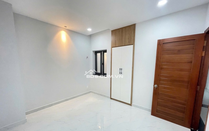 NHÀ HẺM XE TẢI 8M TRỊNH ĐÌNH TRỌNG - 100M2 - 3 TẦNG - GIÁ 10 TỶ X. LH:0903945067