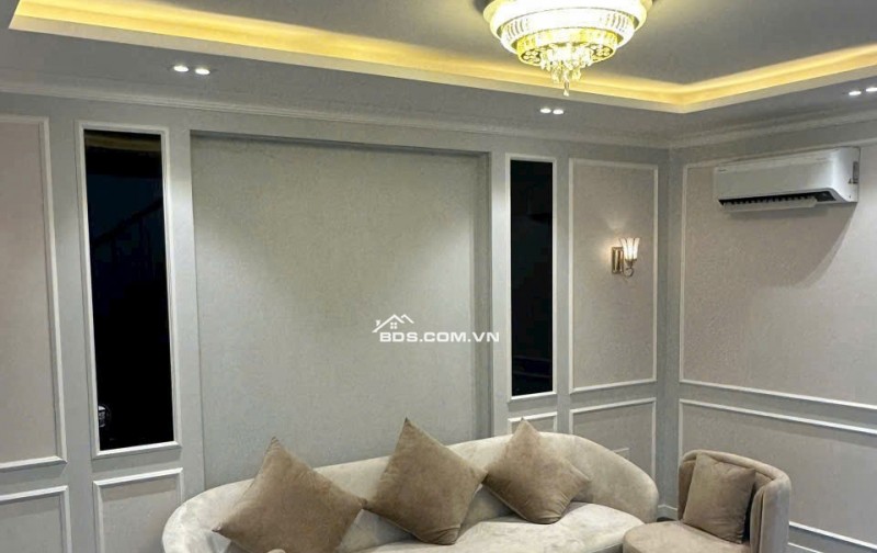 Bán nhà mặt tiền Hoàng Phan Thái , 1 trệt 1 lửng 2 lầu , trả trước 1 tỷ nhận nhà
