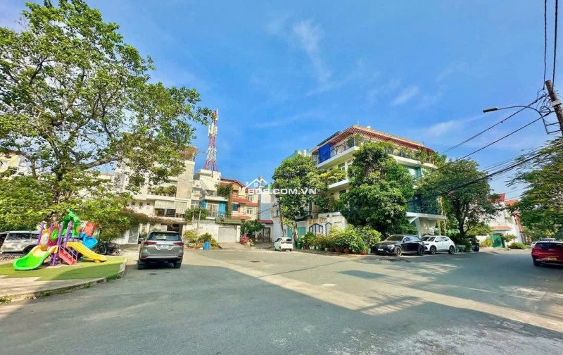 CHÍNH CHỦ BÁN ĐẤT BIỆT THỰ HIỆP BÌNH CHÁNH, DT 343.8M2, DTSD 448,1M2, 27 TỶ. LH:0947961777.