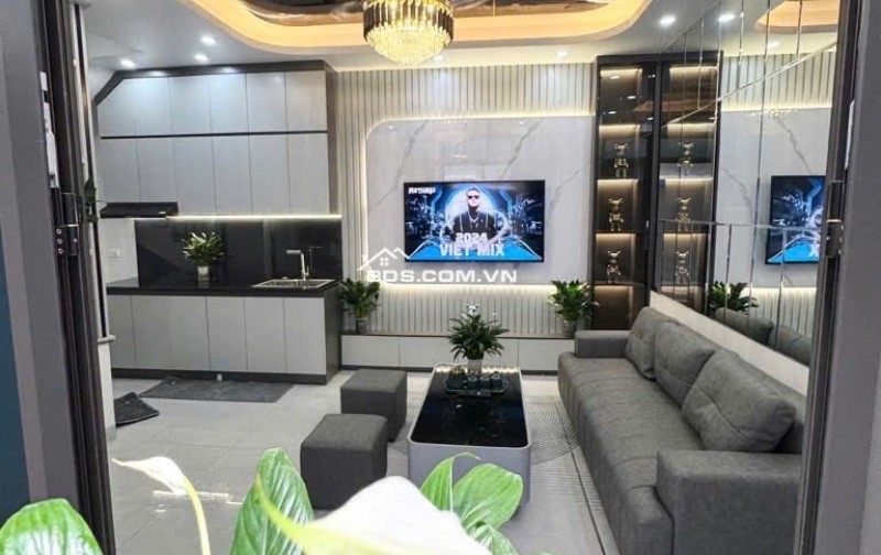 Bán nhà riêng tại Phường Kim Mã, Ba Đình, Hà Nội diện tích 27m2 giá 6.88 Tỷ