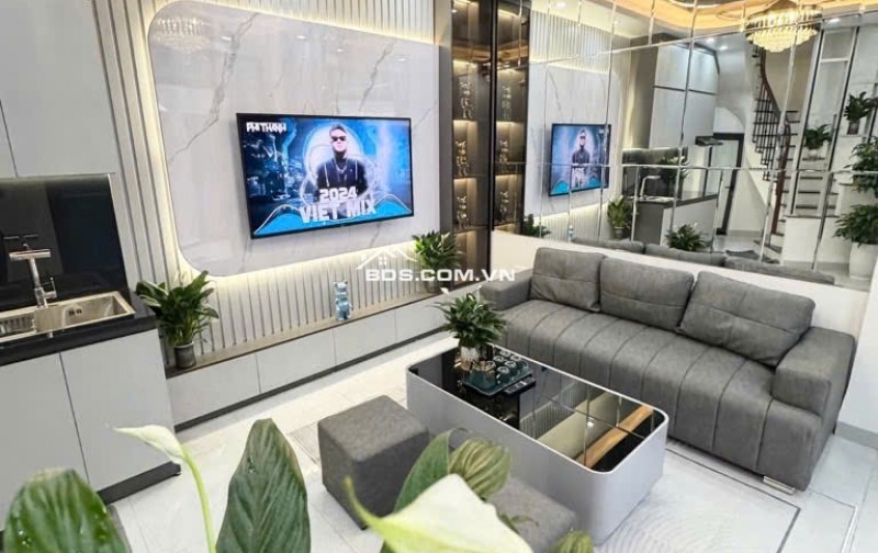 Bán nhà riêng tại Phường Kim Mã, Ba Đình, Hà Nội diện tích 27m2 giá 6.88 Tỷ
