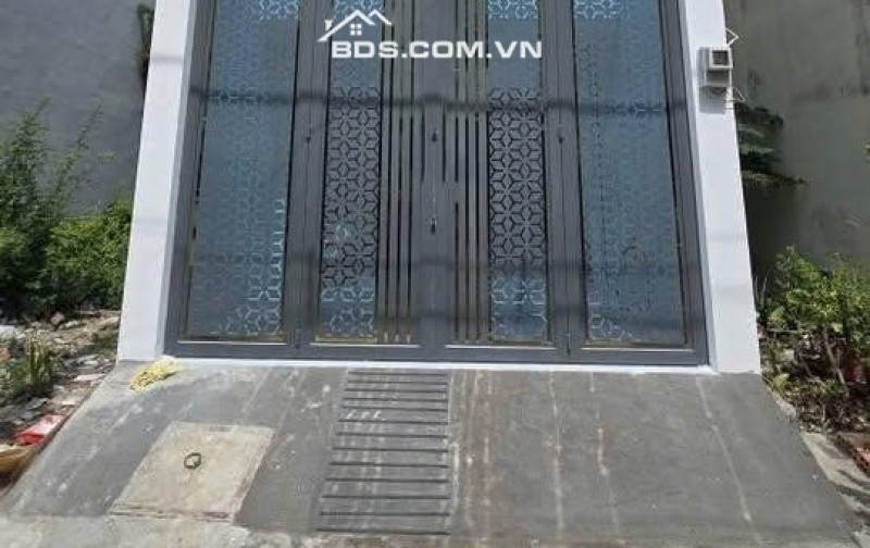 Cho thuê nhà nguyên căn 3 lầu, mặt tiền đường nhựa 10m tiện kinh doanh