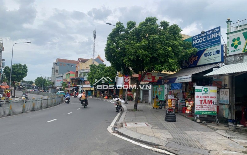 BÁN NHÀ TÂN PHÚ 450M2 SHR CHỈ 102,5 TỶ. LH: 0934026878