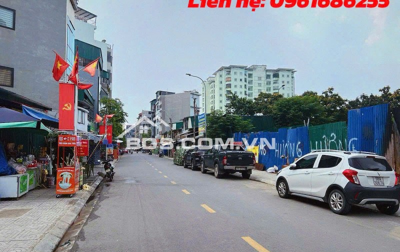 Bán đất ngõ 168 Nguyễn Xiển Thanh Xuân lô góc 2 mặt phố 3 mặt thoáng DT 635m2 giá 198 tỷ