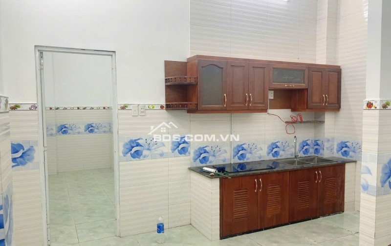 nhà mặt tiền 6m đường trung đông thới tam thôn SHR  70M2, giá 2 tỷ 199