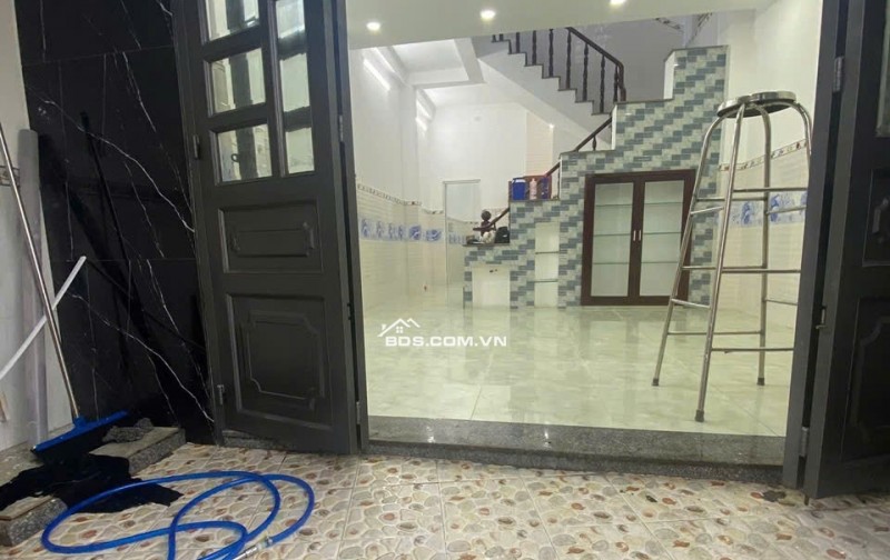 nhà mặt tiền 6m đường trung đông thới tam thôn SHR  70M2, giá 2 tỷ 199