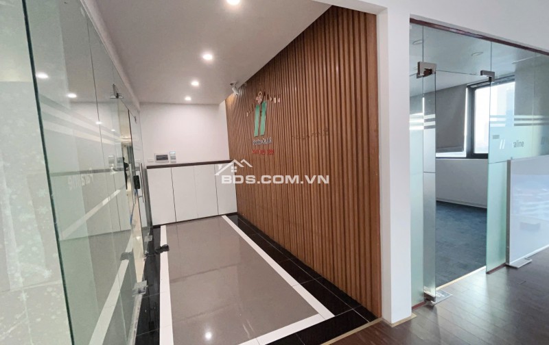 Chủ nhà cho thuê văn phòng 178m2 - tòa Viwaseen 48 Tố Hữu