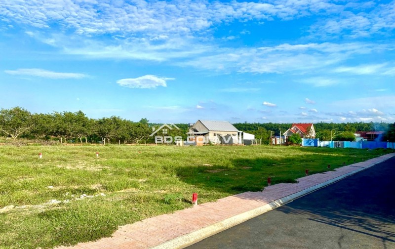  GIỮA HAI “CỰC NAM CHÂM” – BÊN SÂN BAY, BÊN KCN – ĐẦU TƯ SINH LỜI BÙNG NỔ 