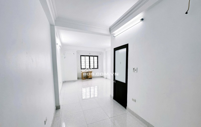 NHÀ DÂN XÂY DỘC LẬP LÂM TƯỜNG 5 TẦNG SIỂU RỘNG