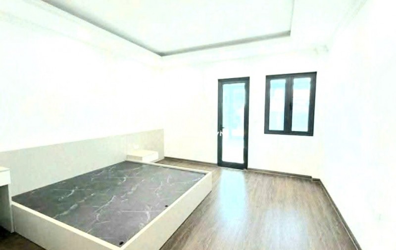 BÁN NHÀ MẶT PHỐ BỒ ĐỀ, 6 TẦNG THANG MÁY, 2 Ô TÔ VÀO NHÀ, KINH DOANH SẦM UẤT, DT: 72m², Giá chào: 23,8 tỷ có TL
