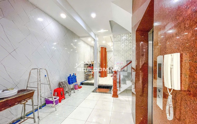 bán gấp nhà 5 tầng mặt tiền hà huy giáp- phù hợp kinh doanh mọi ngành nghề